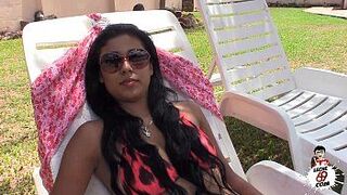 Teen rich fucked by her servant - porn video