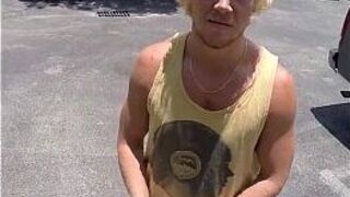 Russian surfer banged in the storage room - porn video