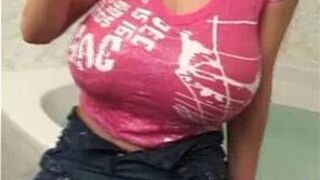 Huge breasts babe teasing hard - porn video