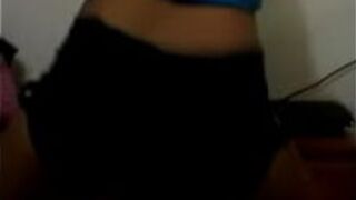 bitch wagging her tail - porn video