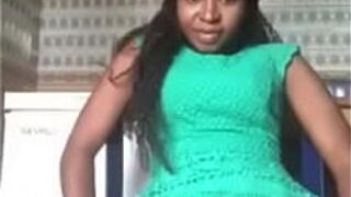 Rainy day at my workshop and I got fingers - porn video